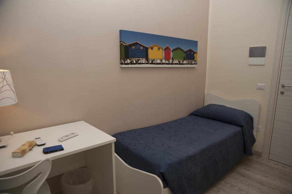 4Rooms Guest House Free Wi-Fi Salerno Quarto foto