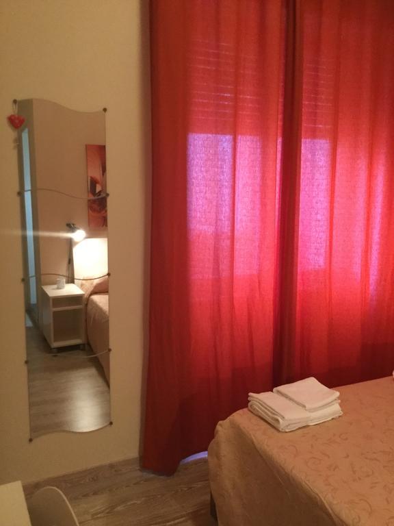 4Rooms Guest House Free Wi-Fi Salerno Exterior foto